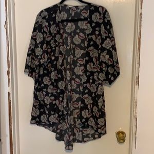 LuLaRoe Lindsay Kimono